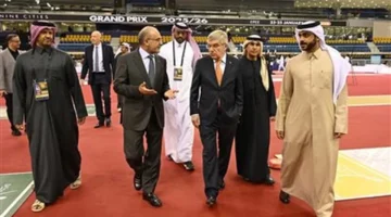 لقاء كبار القادة.. عبد المنعم الحسيني يبحث مستقبل السلاح مع توماس باخ بالدوحة